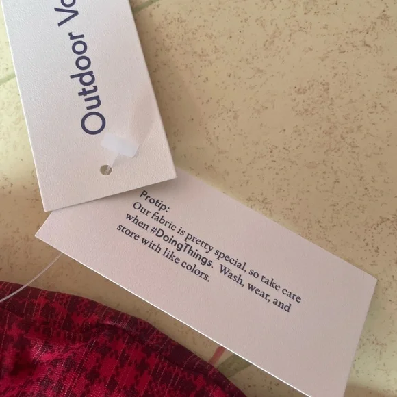 NWT outdoor voices pomegranate plaid  tank top - Picture 9 of 9